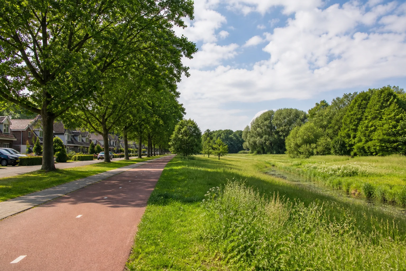 Groene fiets- en wandelverbinding aan de rand van Roosten en Genneper Parken